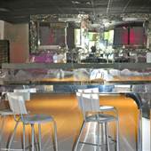Apartment Club, The