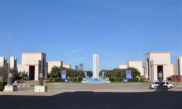Fair Park - Hall of State - Looking to Esplanade from Hall of State (3/18/2014 - Credits: Jan Thomas)