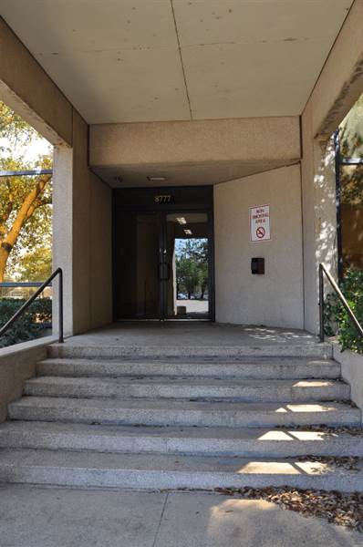 8787 N. Stemmons Off Bldg - Parking Garage