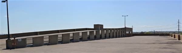 8787 N. Stemmons Off Bldg - Parking Garage