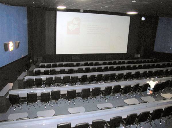 Studio Movie Grill - Dallas Royal