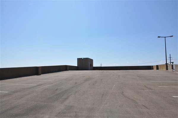 8787 N. Stemmons Off Bldg - Parking Garage