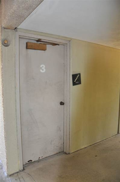 8787 N. Stemmons Off Bldg - Parking Garage