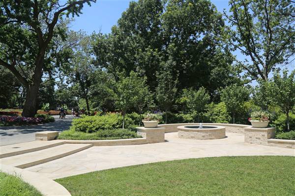 Dallas Arboretum & Botanical (7/15/2016)