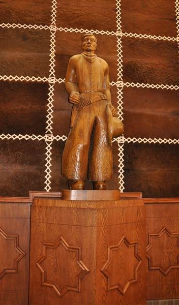 Fair Park - Hall of State - Carved Statue W. Tx. room/Library (3/18/2014 - Credits: Jan Thomas)