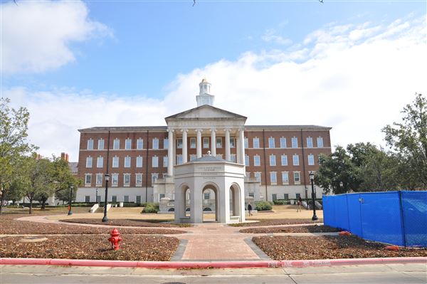 Southern Methodist University (9/30/2022 - Credits: Aaron Holloway)